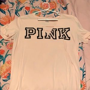 pink tee